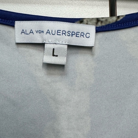 Ala von Auersperg V-neck tank top - Picture 3 of 7